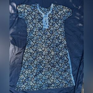 100% Cotton Floral Blue Tunic/Kurta Beautiful Well Made Comfortable  Size M